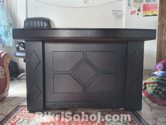 Office table & chair